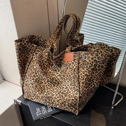 Chic Leopard Tote Bag