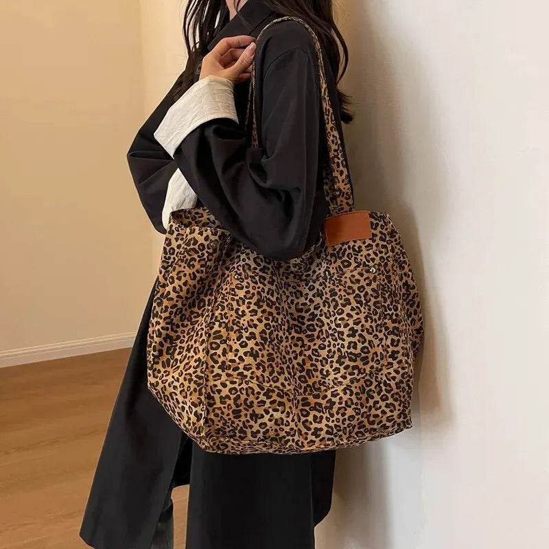 Chic Leopard Tote Bag