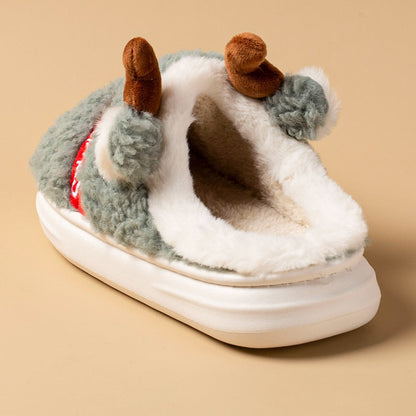 🦌 Cozy Reindeer Slippers